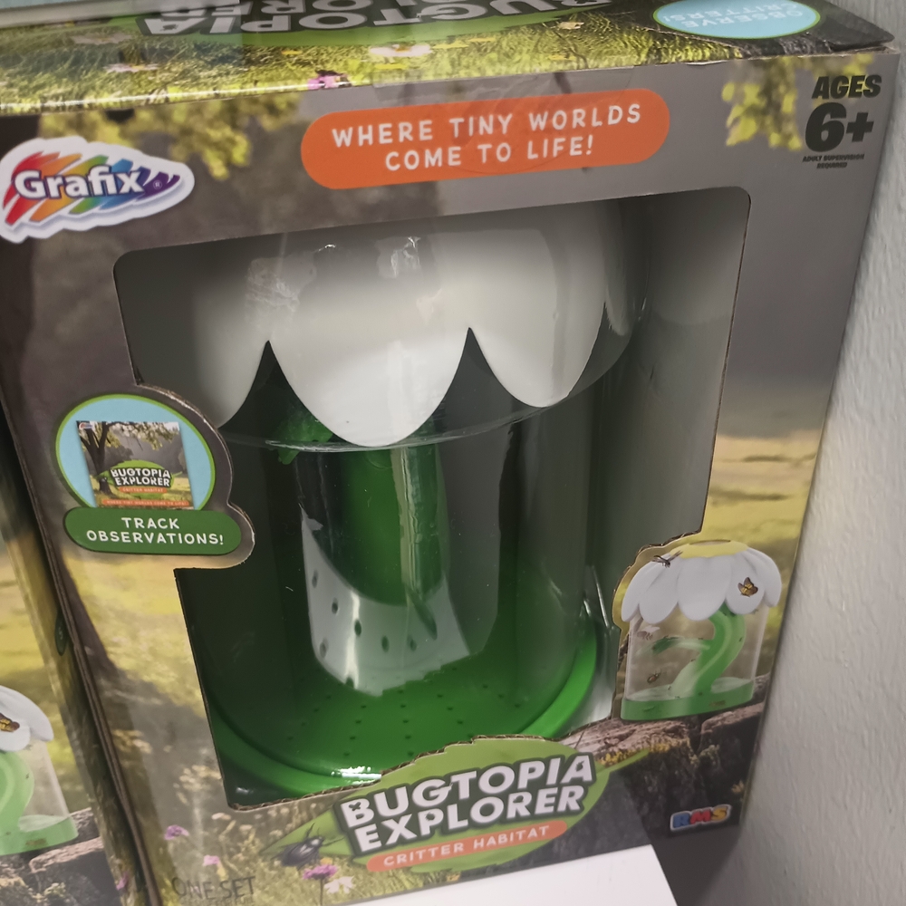 Bugtopia Explorer Critter Habitat - Green & White